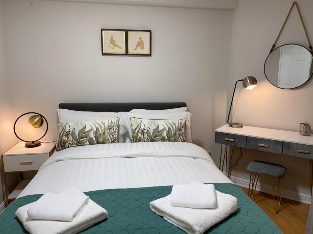 Private Main Door Lovely 2 Bedroom Apartment EDI Eksteriør billede